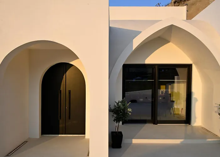 Artium Villa With Outdoor Pool By K&K