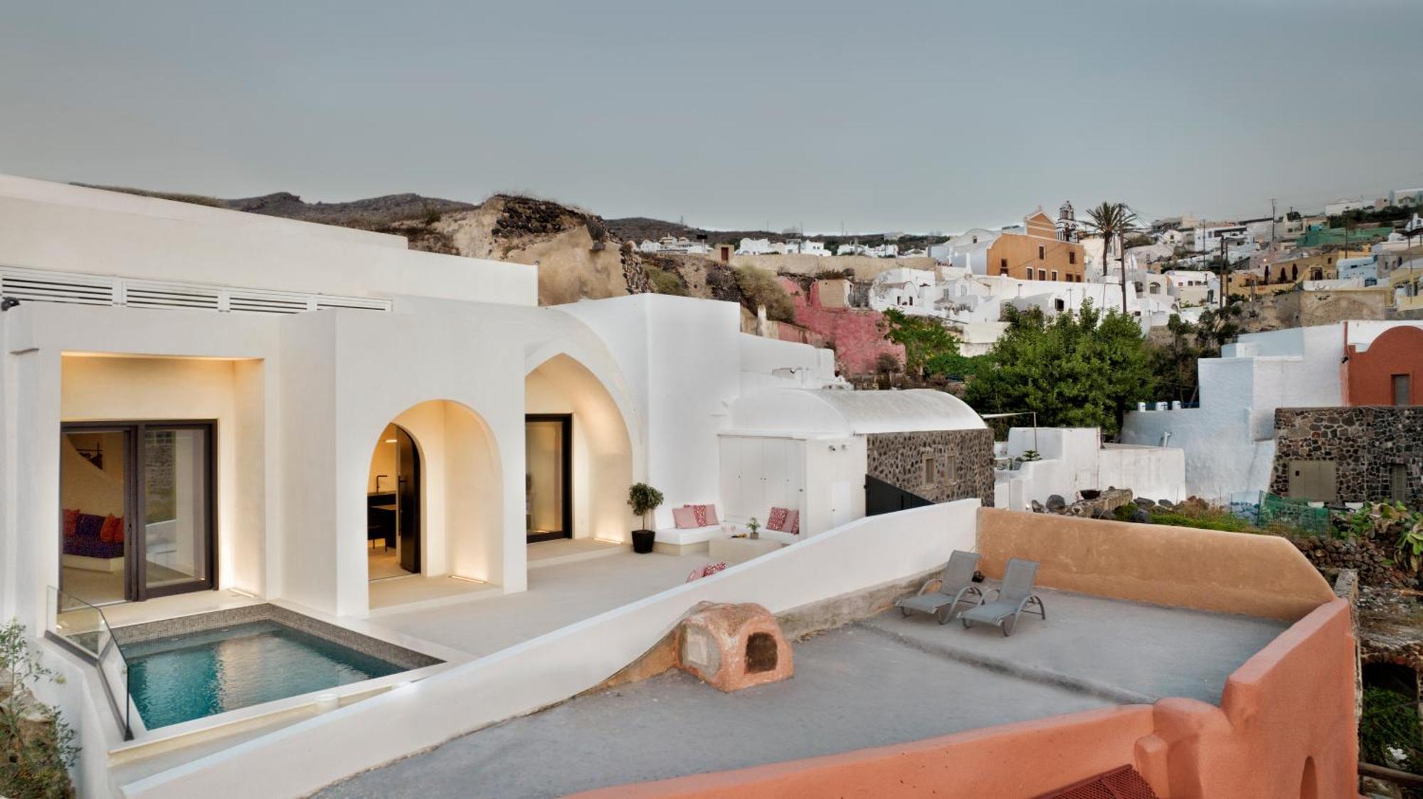 Artium With Outdoor Pool By K&k Villa