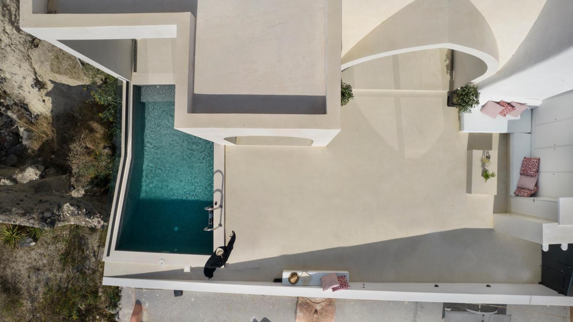 Artium With Outdoor Pool By K&k Foinikia (Santorini)